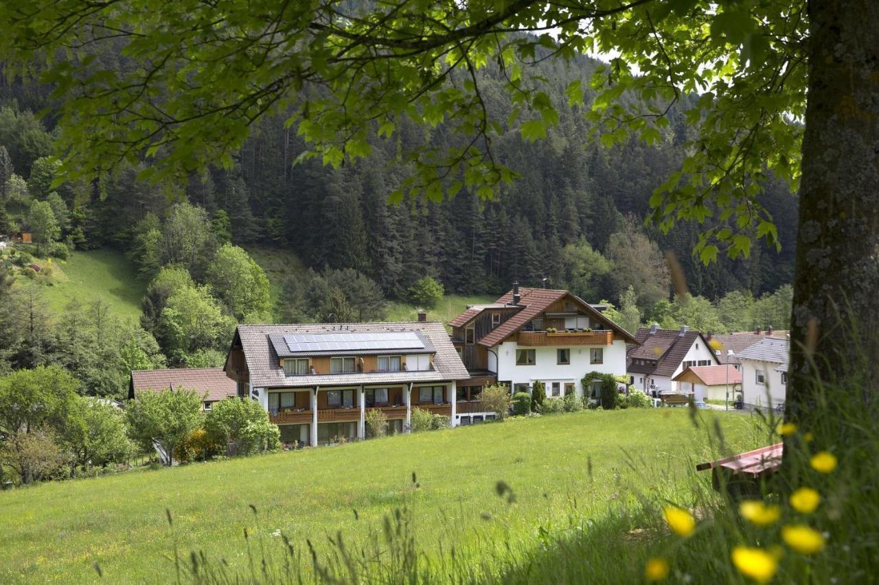 Isoldes Landhaus Baiersbronn Εξωτερικό φωτογραφία